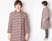 Vintage 1960s Mod Oxblood and Gray Houndstooth OverCoat / Over coat / Coat / Vintage Coat / 1960s Coat / Coats / Vintage Coats / 1801