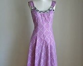 vintage 40s feedsack dress - LILAC PETAL cotton apron dress / S
