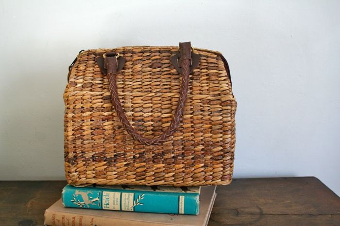 vintage 70s wicker purse - PICNIC BASKET bag