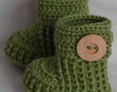 baby booties crochet knitted baby boots knit shoes handmade for newborn, 0 to 3 month or  3 to 6 months- CHOOSE your SIZE and COLOUR