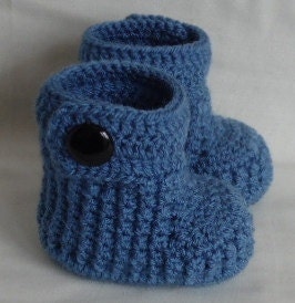 baby booties crochet knitted baby boots knit shoes handmade for newborn, 0 to 3 month or  3 to 6 months- CHOOSE your SIZE and COLOUR