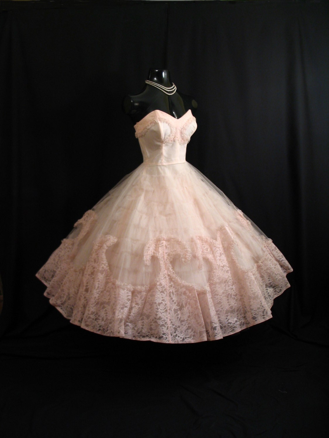 Vintage 1950's 50s Bombshell STRAPLESS Cotillion Formals Pink Tulle Lace Circle Skirt Party Prom Wedding DRESS Gown Formal