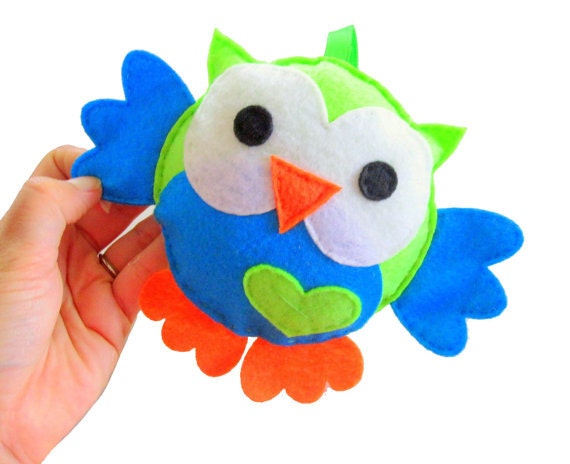 Felt Owl Plush toy, Eco friendly Green and Turquoise big eyes Owl A639