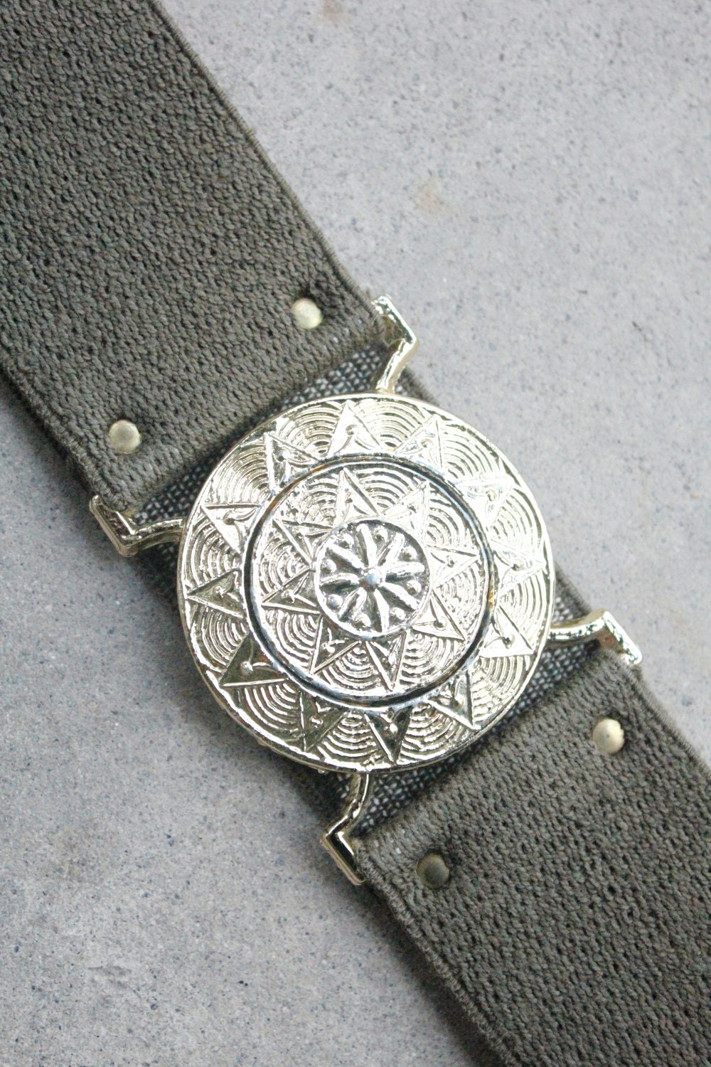 Vintage 70's/80's Olive Green Elastic Belt with Gold Buckle