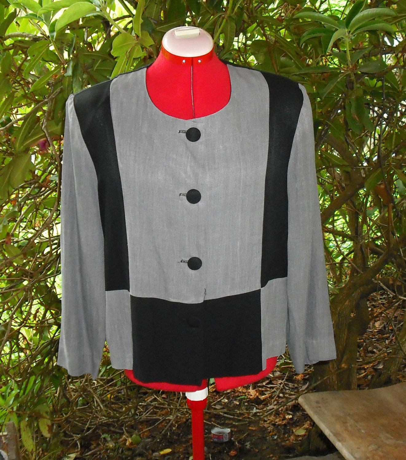 Womens Grey Gray Black Short Button Jacket Size 14 Rayon Acetate Color Block Vintage Retro Fashion Design Dressy Upcycle Recycle