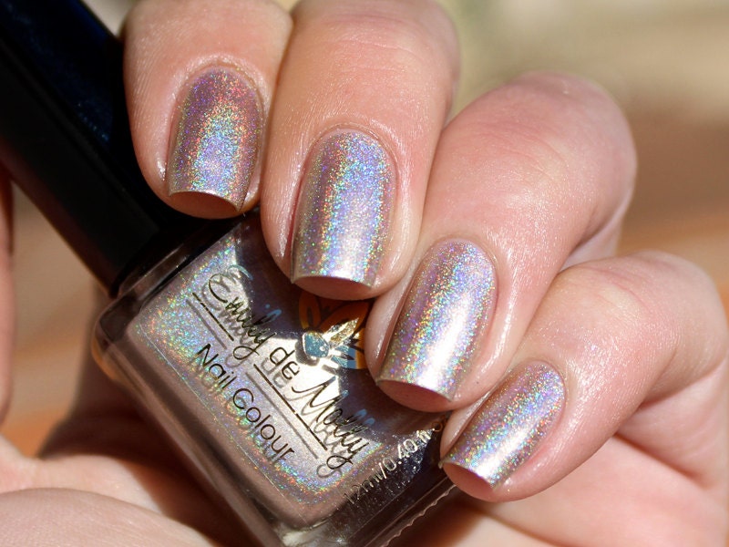 Nail polish - "Ivory Tower" nude linear holographic