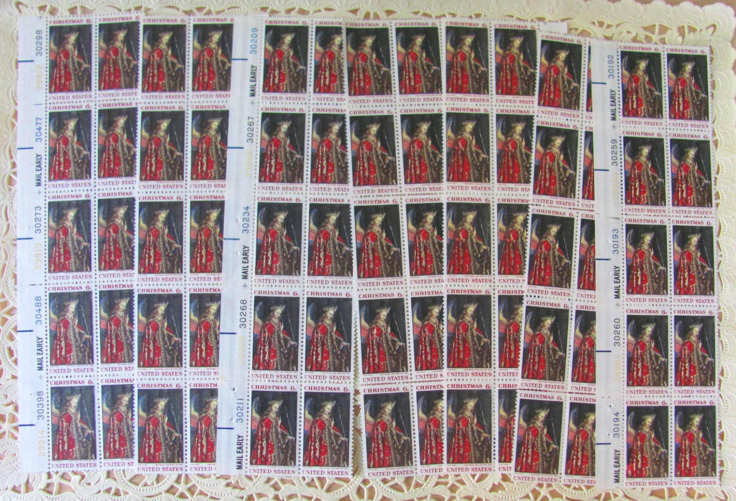 10 UNused Vintage Postage Stamps Traditional Christmas XMas Holiday 1960s 6cent The Annunciation Flemish Art Fine Art Guardian Angel