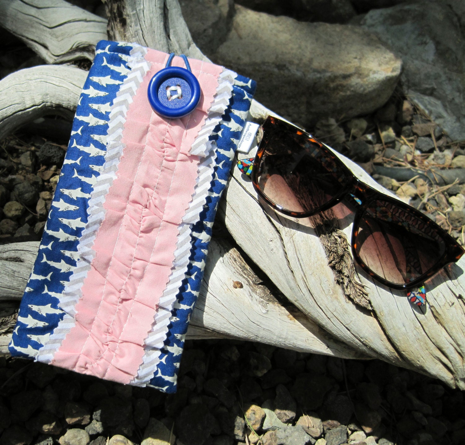Sharks - Sunnies Case