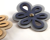 Leather Pin/Brooch Juvenal -by Laurel-