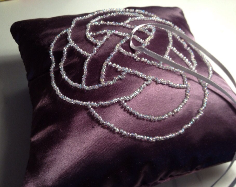 Celtic Love Knot Ring Pillow Hand-Beaded Custom Wedding Pillow