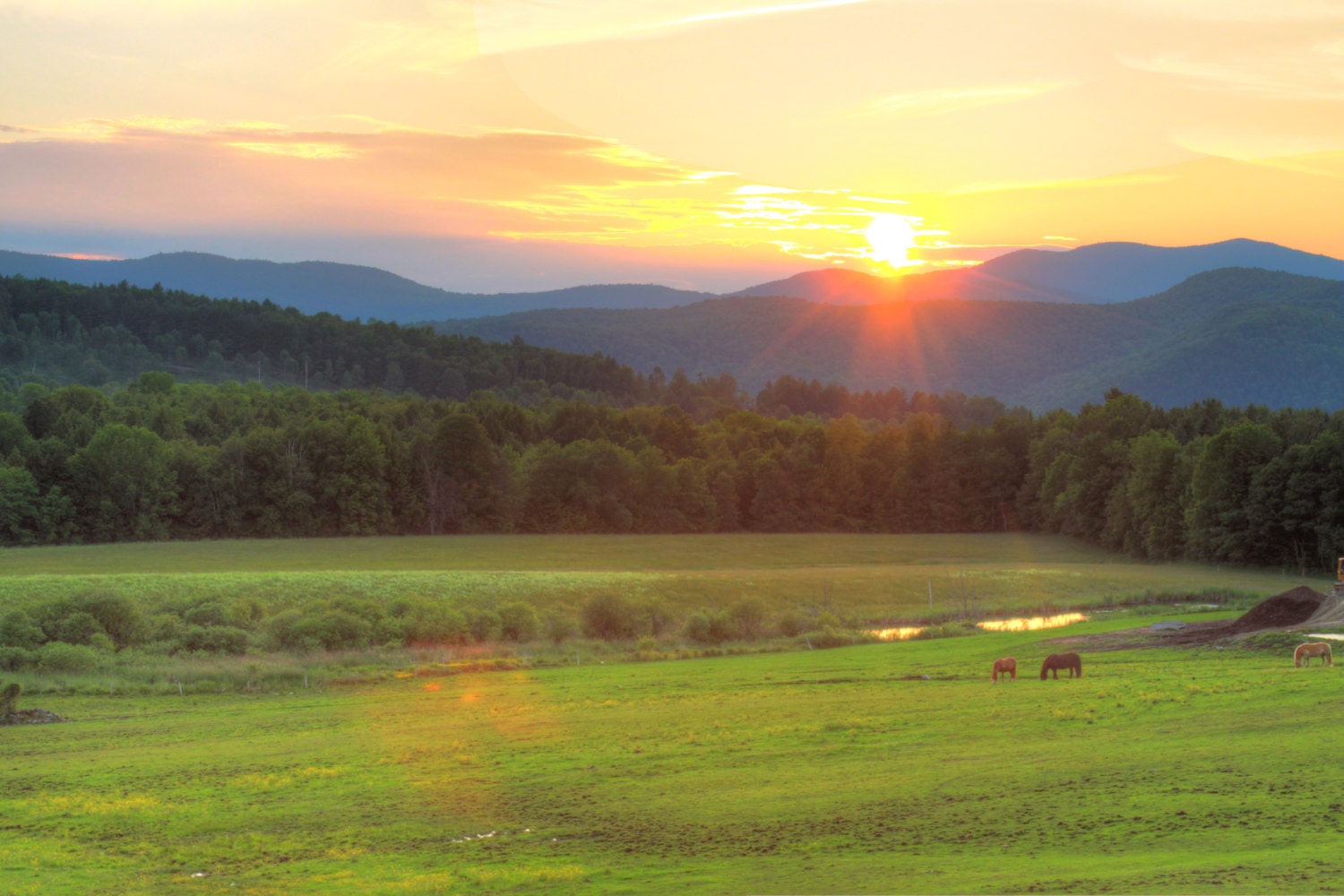 Sun setting over the Green Mountains Print