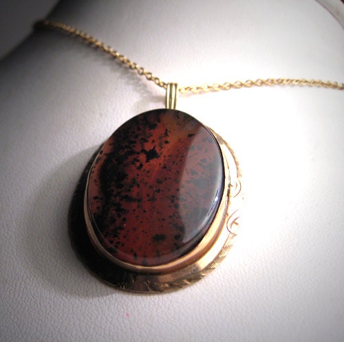 Antique Victorian Pendant Necklace Tortoise Agate Gold