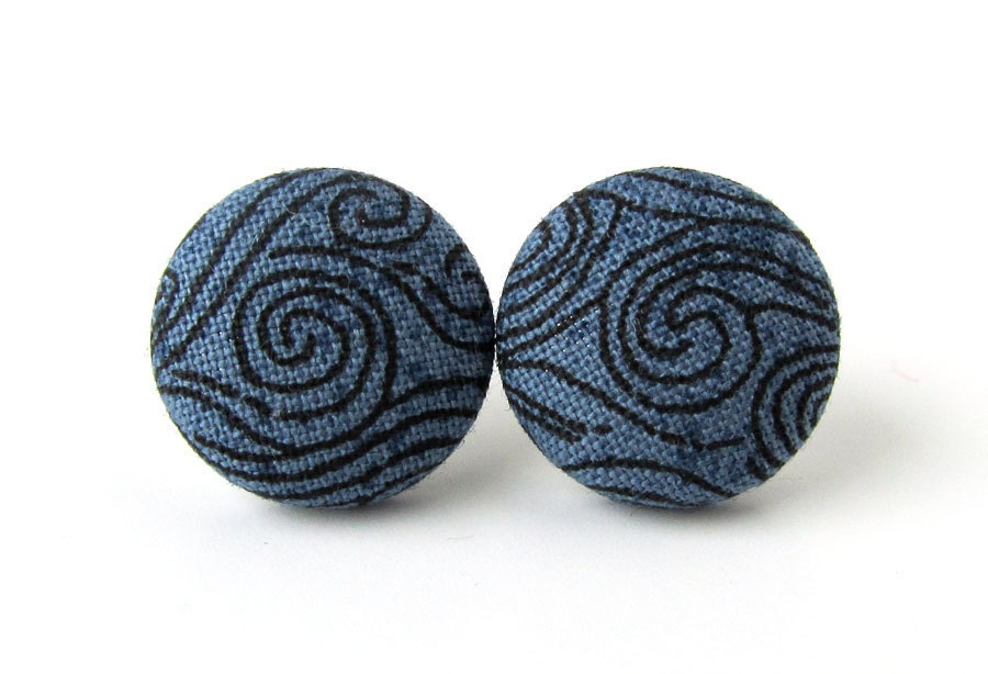 Dark blue stud earrings - round black swirls small fabric covered