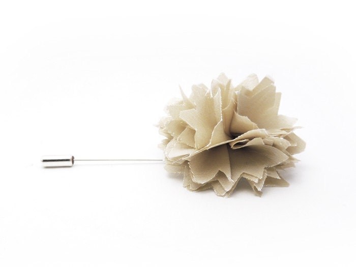 Flower lapel pin Beige Carnation tie pin