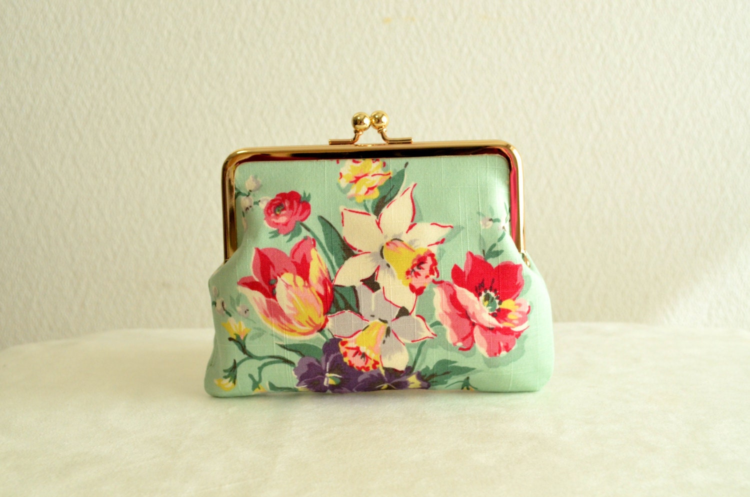Novelty floral Frame purse in light green