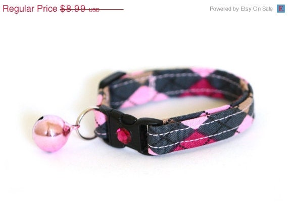 ON SALE Cat Collar - Pink and Grey Argyle - Small Cat / Kitten Size