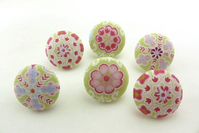 Pushpin / Magnet / Sweet County / Thumb Tacks / Fabric Covered  Sunshine 33