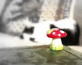 Little Toadstool Ornament - Mad Cat Glass - FHF - SRA - British Lampwork - GBUK