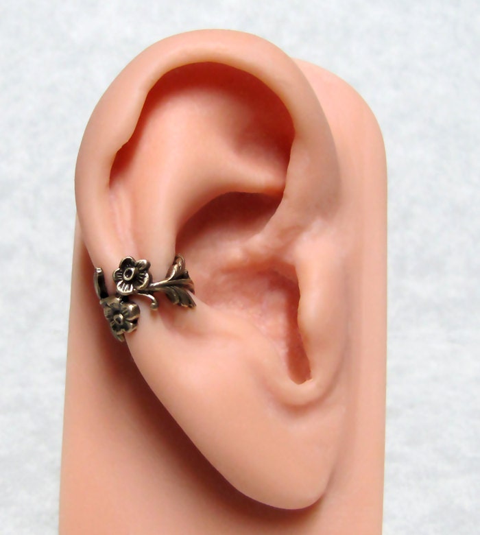 Forest Leaf Spray Ear Cuff