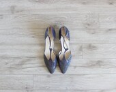Vintage T Stap Shoes . Purple Leather Heels . Mary Jane Flat . Leather Heels . size 10
