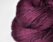 Fuchsia's last bloom - Merino/BabyCamel yarn fingering weight