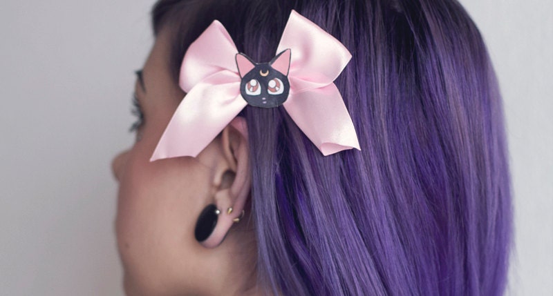 Luna Bow