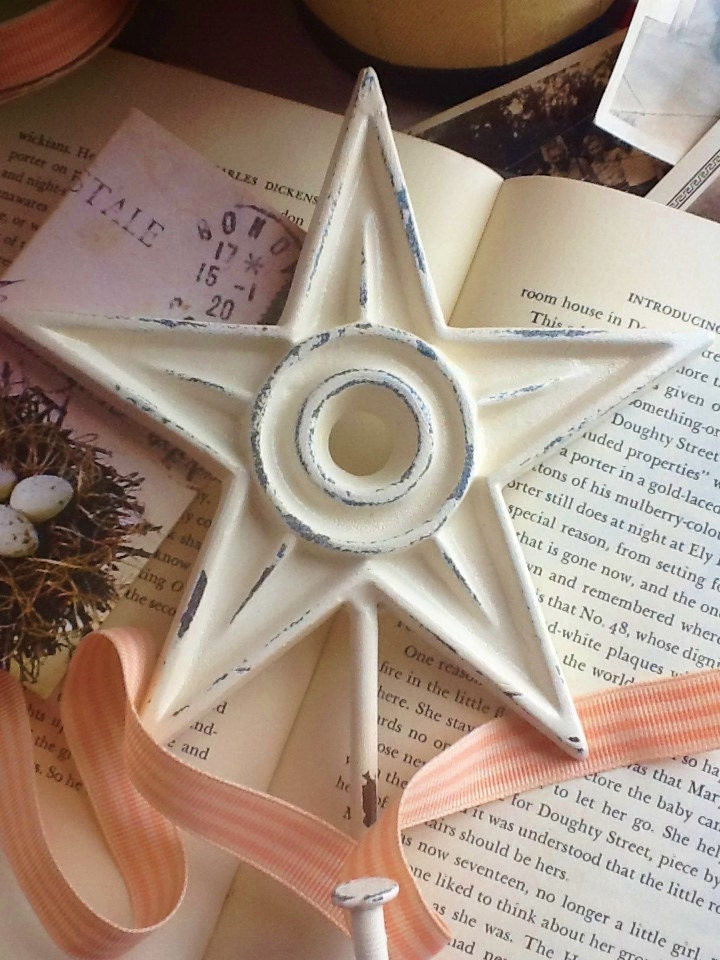 Shabby Cream Star Wall Hook - Bright Cast Iron Star - Distressed Shabby - Metal Wall Hook- Nautical- Winter -Cottage Decor