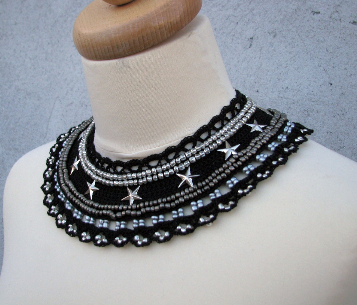 Jewelry / Necklaces  Beadwork Free form  crochet necklace choker