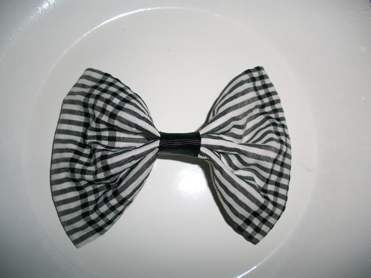 Black and White Stripped Bow