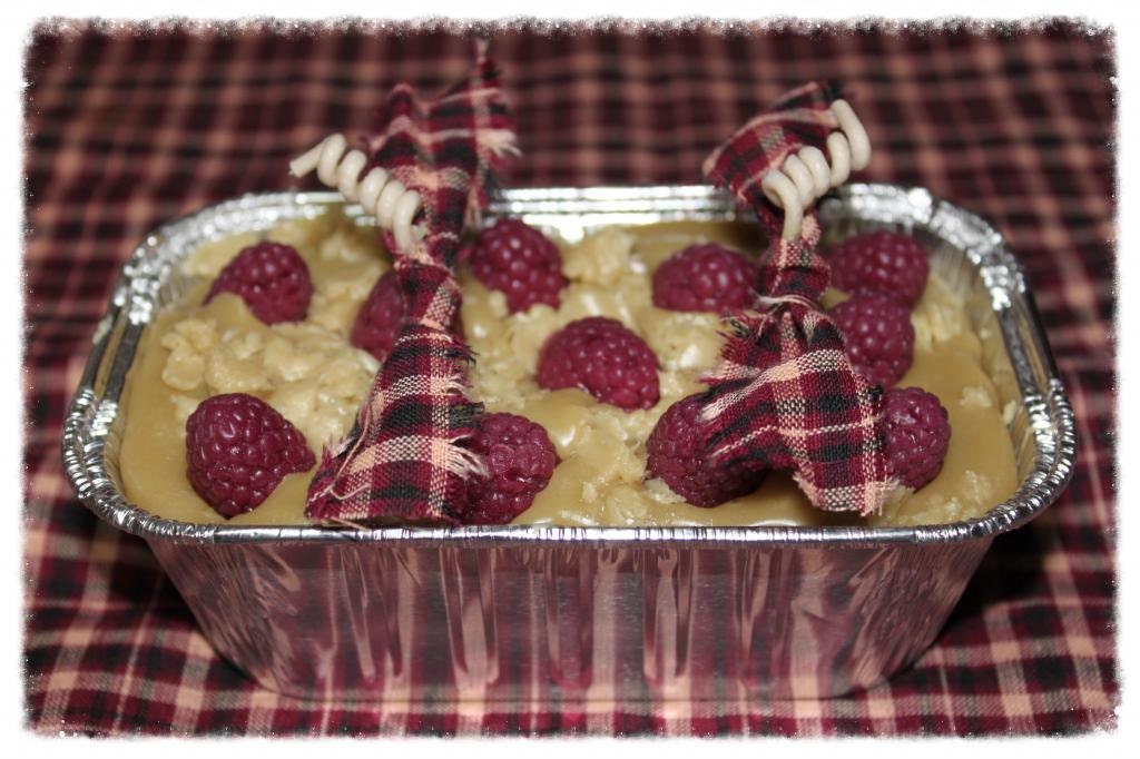 RASPBERRY COBBLER Scented Primitive Grubby Loaf Candle