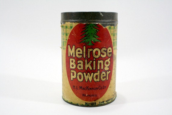 Vintage Tin / Vintage Baking Powder Tin