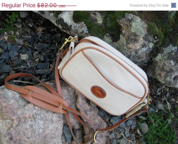 Vintage  Dooney & Bourke Bag Kilty Shoulder Bag Purse Handbag Satchel Ivory Bone  British Tan MINT