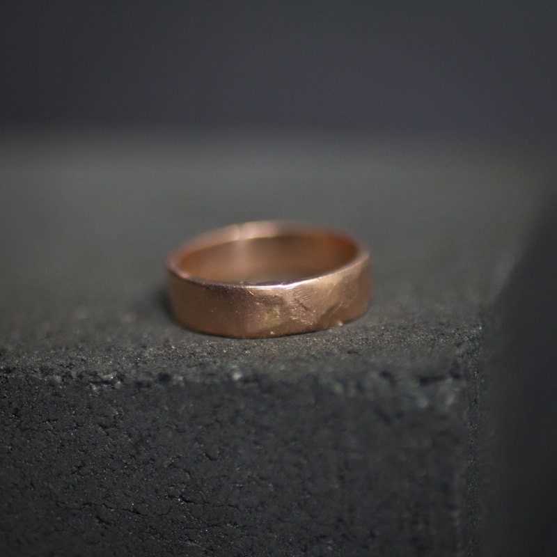 Simple thick band 4mm x 1mm