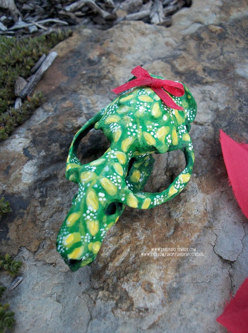 Mistletoe Muskrat Skull Ornament
