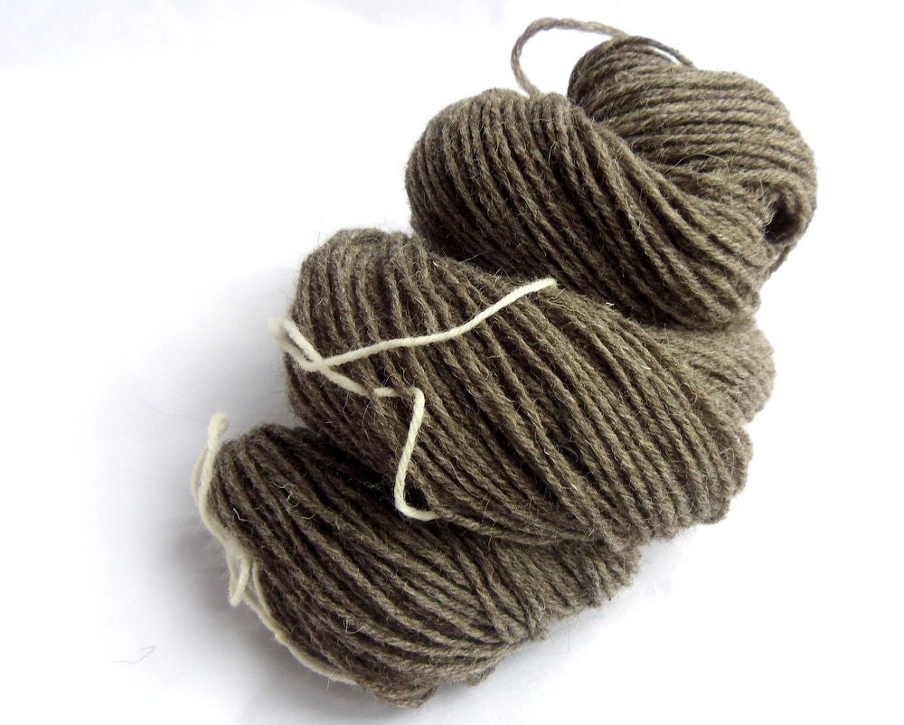 British Wool, Jacob Wool, DK yarn , double knitting wool, dark grey wool, 100g
