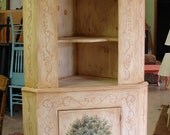 Beautiful Handpainted Signed and Lighted HABERSHAM PLANTATION Paint Decor Corner Cabinet Cupboard (JB118) (Call for a ship quote)
