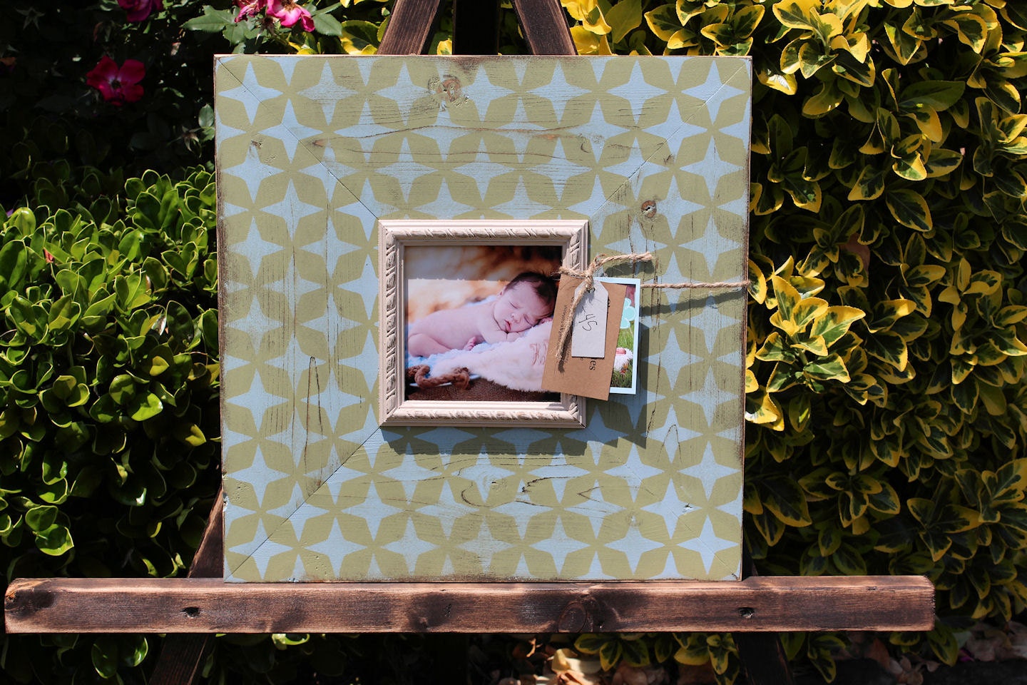 5x5 Distressed Picture Frame, Celery Green / Meditative / Linen
