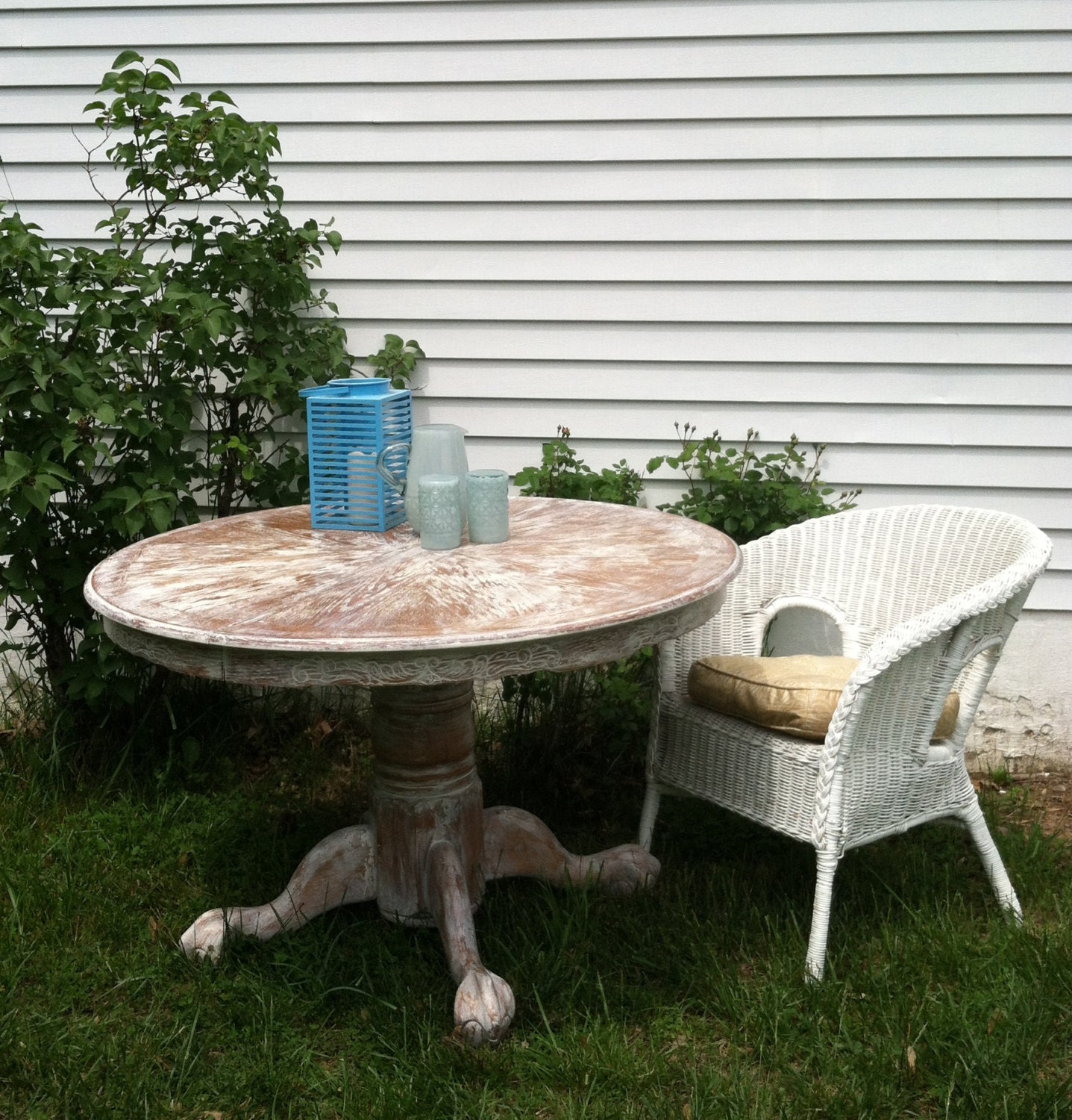 Weathered Oak Pedestal Dining table