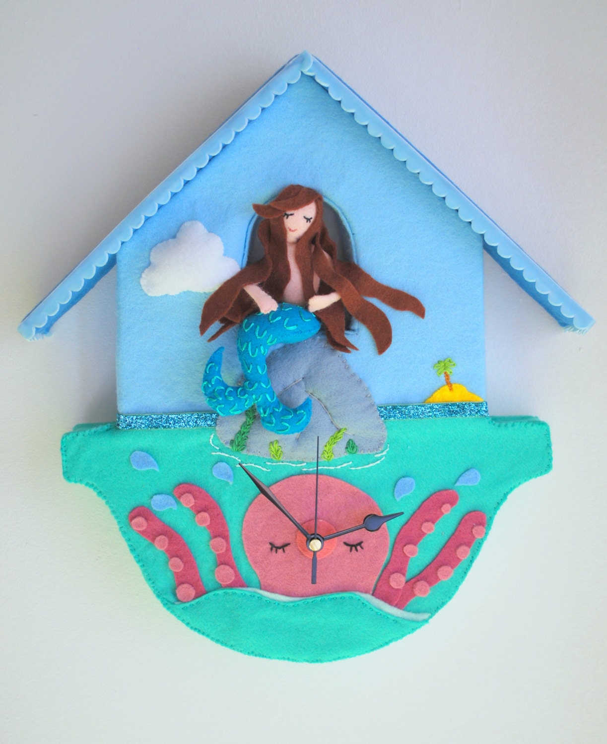 Mermaid clock - Free Postage to EU