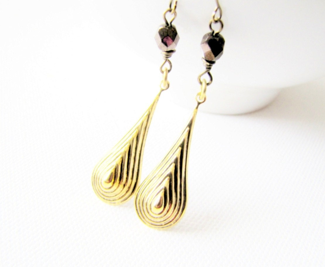 Brass Art Deco Drop Earrings Vintage Dangle Earrings Classic Earrings Czech Glass