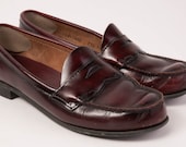 Vintage burgundy Bass loafers size 8.5B