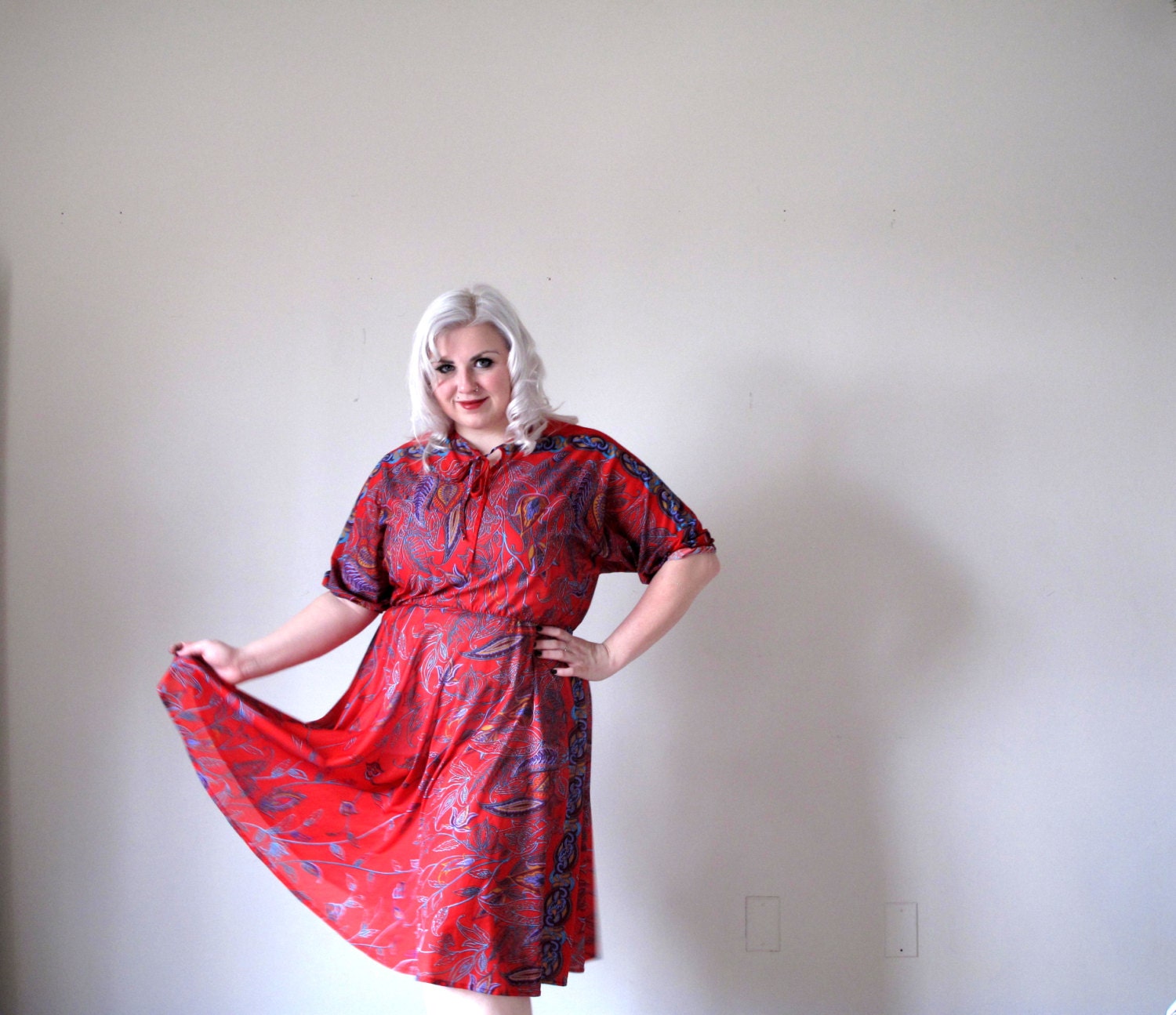 Shear Red Paisley - Vintage dress- plus size- floral