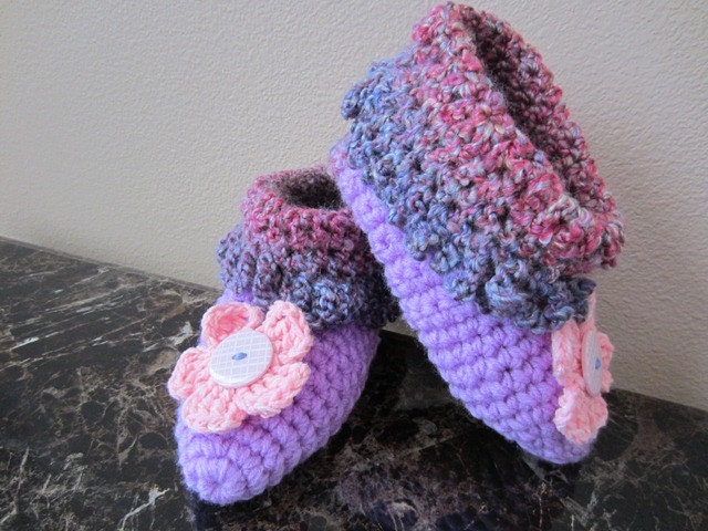 Women Crochet Slipper Booties, Home Slippers in Lilac / Violet Pink Flower Gift for Your Feet