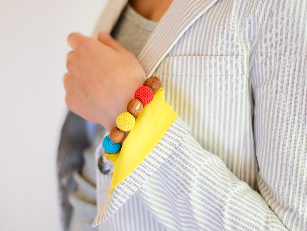 Bright Wooden Teething / Mommy Bracelet - red, yellow and turquoise