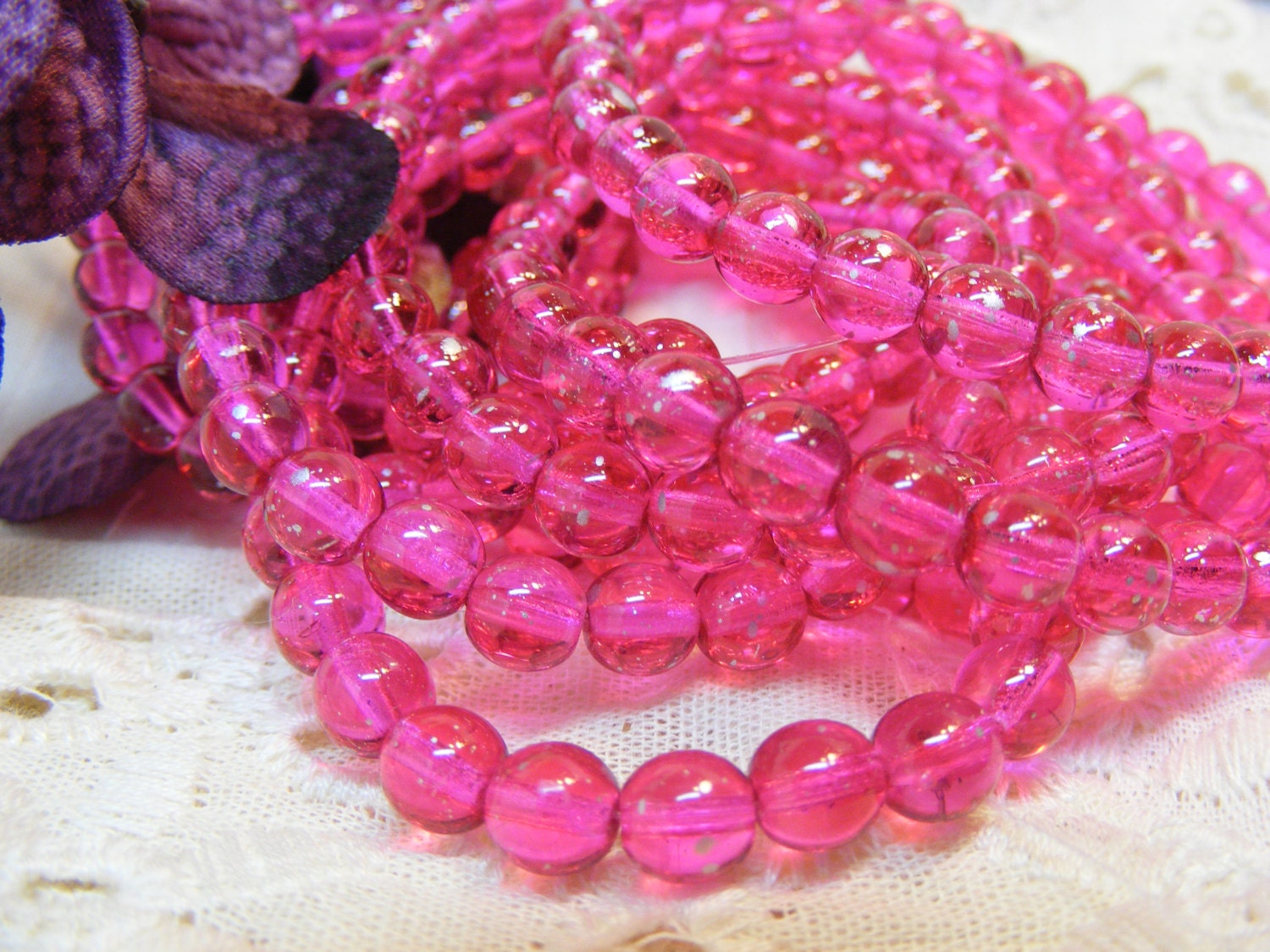 Czech Glass Bead - Round Druk - 6mm - Magenta.silver specks - 30 each