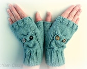 Owl Cable Knit Fingerless Mittens // PDF KNITTING PATTERN