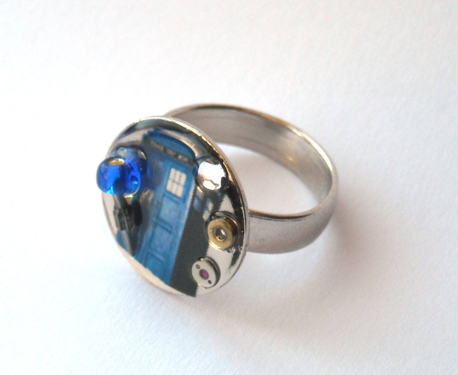 Doctor Who Tardis Ring with Sonic Screwdriver