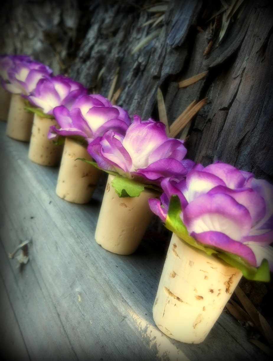 Orchid Purple Wedding Favors Wine Bottle Stoppers, Set of 10 in Organza Gift Bags, Custom Colors Available