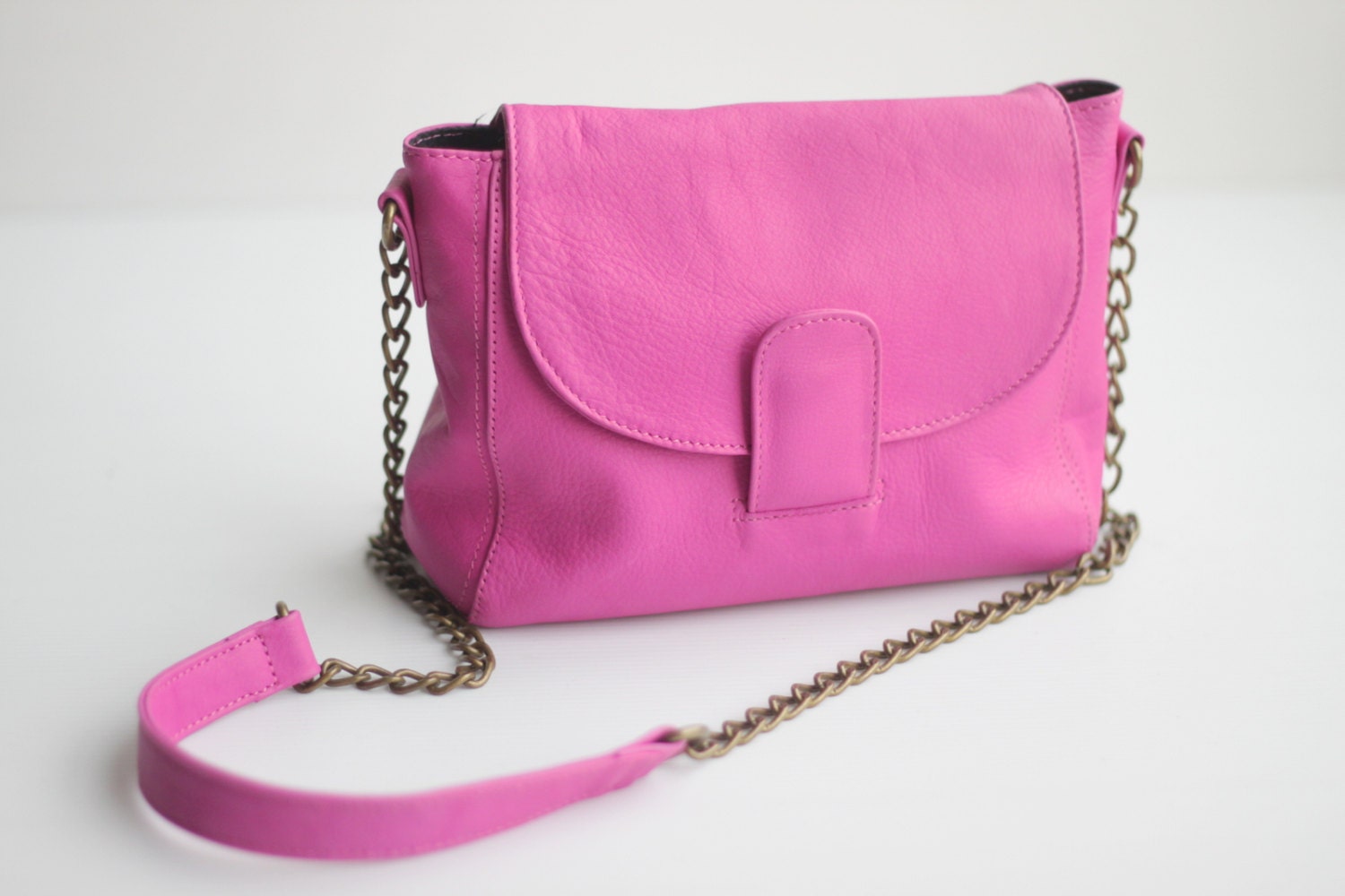 Mini Crossbody Bag with Chain and Leather Strap in Fuschia- The Roxy