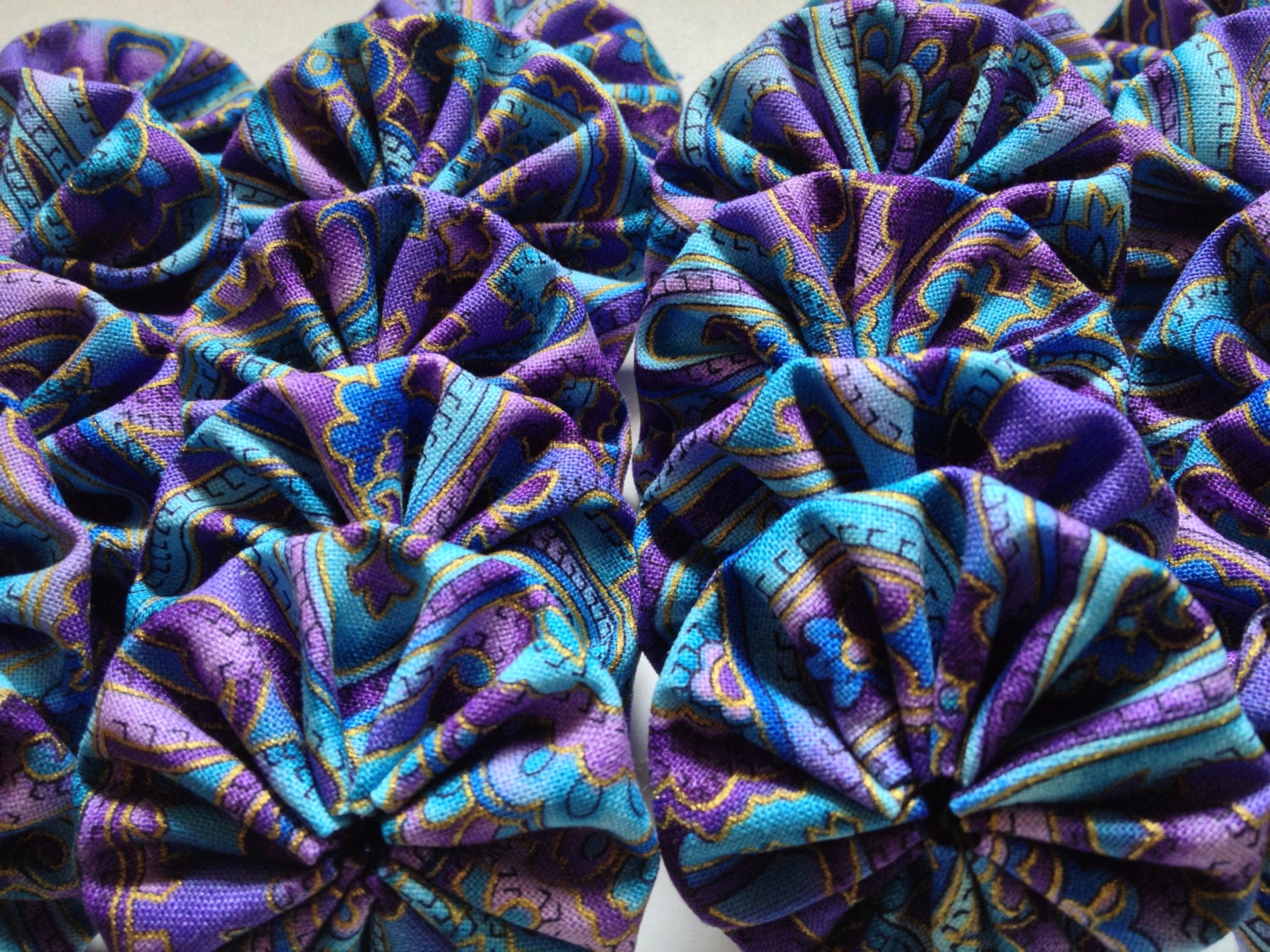 20 fabric yoyo paisley    2 inch in size ready to ship